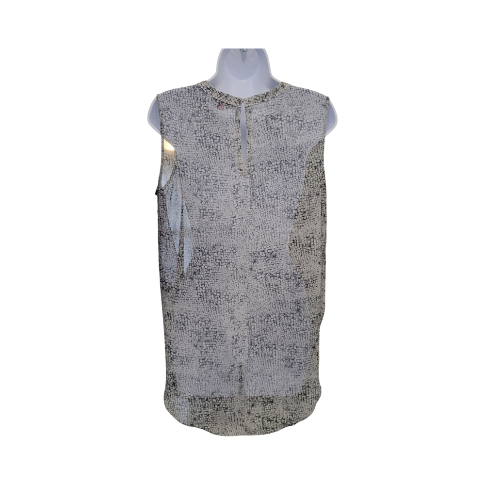 Vince Camuto Sleeveless Black and White Sheer Textured Top - Picture 3 of 10